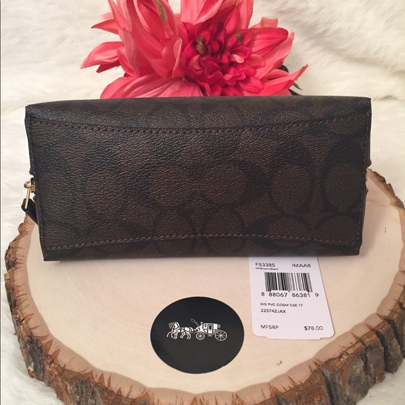 COACH Cosmetic case 17 in signature canvas - Picture 6 of 8